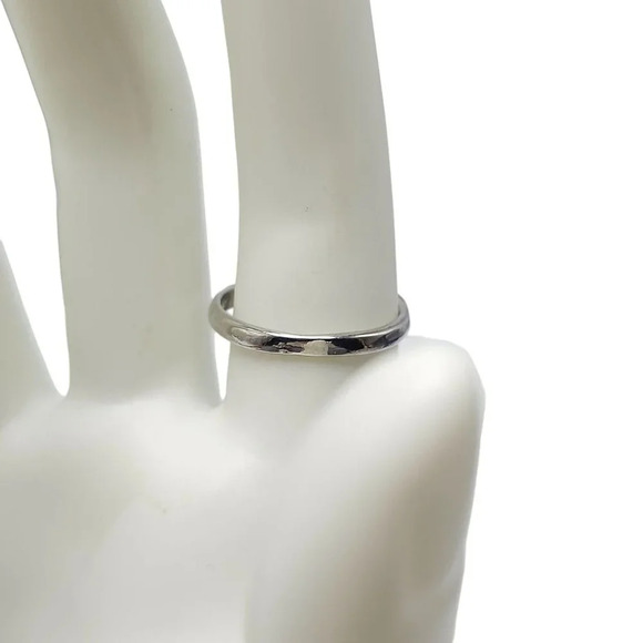 Purple Amethyst Oval Shape Dome Ring Size 8.5 Silver Plated Vintage - Picture 4 of 7